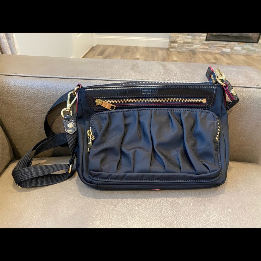 Small shoulder bag